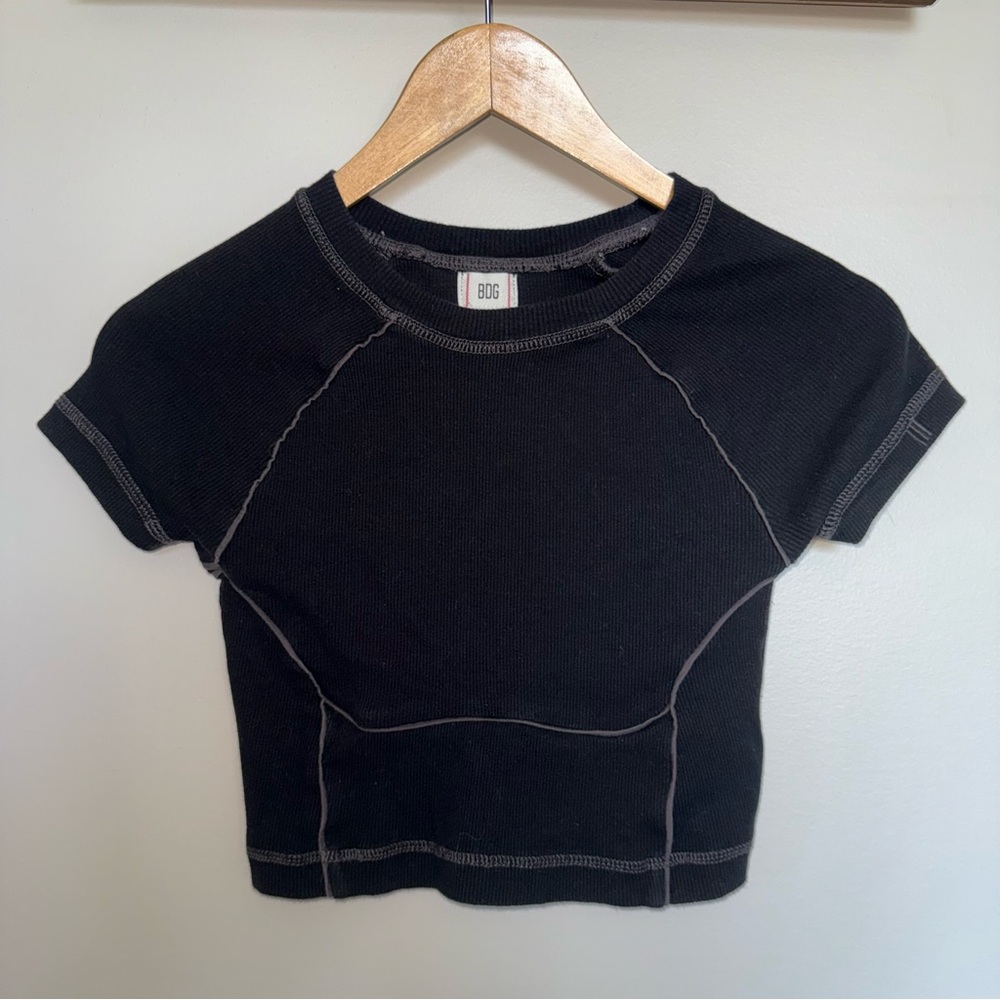 BDG Black Short Sleeve Crop Top with Contrast Seams